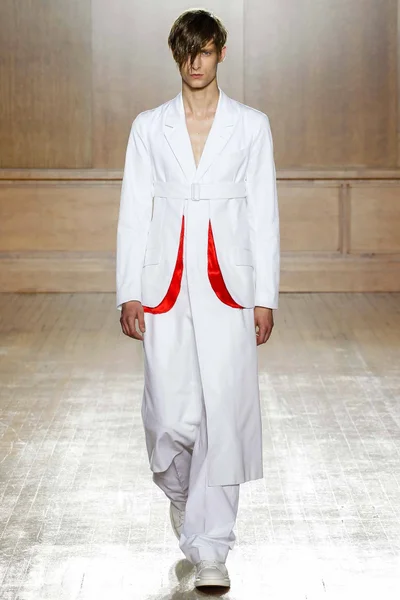 Look 5